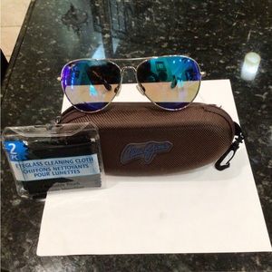 Maui Jim mavericks, blue Hawaii mirror lenses, silver frames, MJ 264-17 unisex !